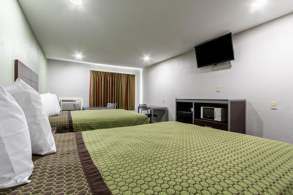 Scottish Inn And Suites Tomball Exterior foto