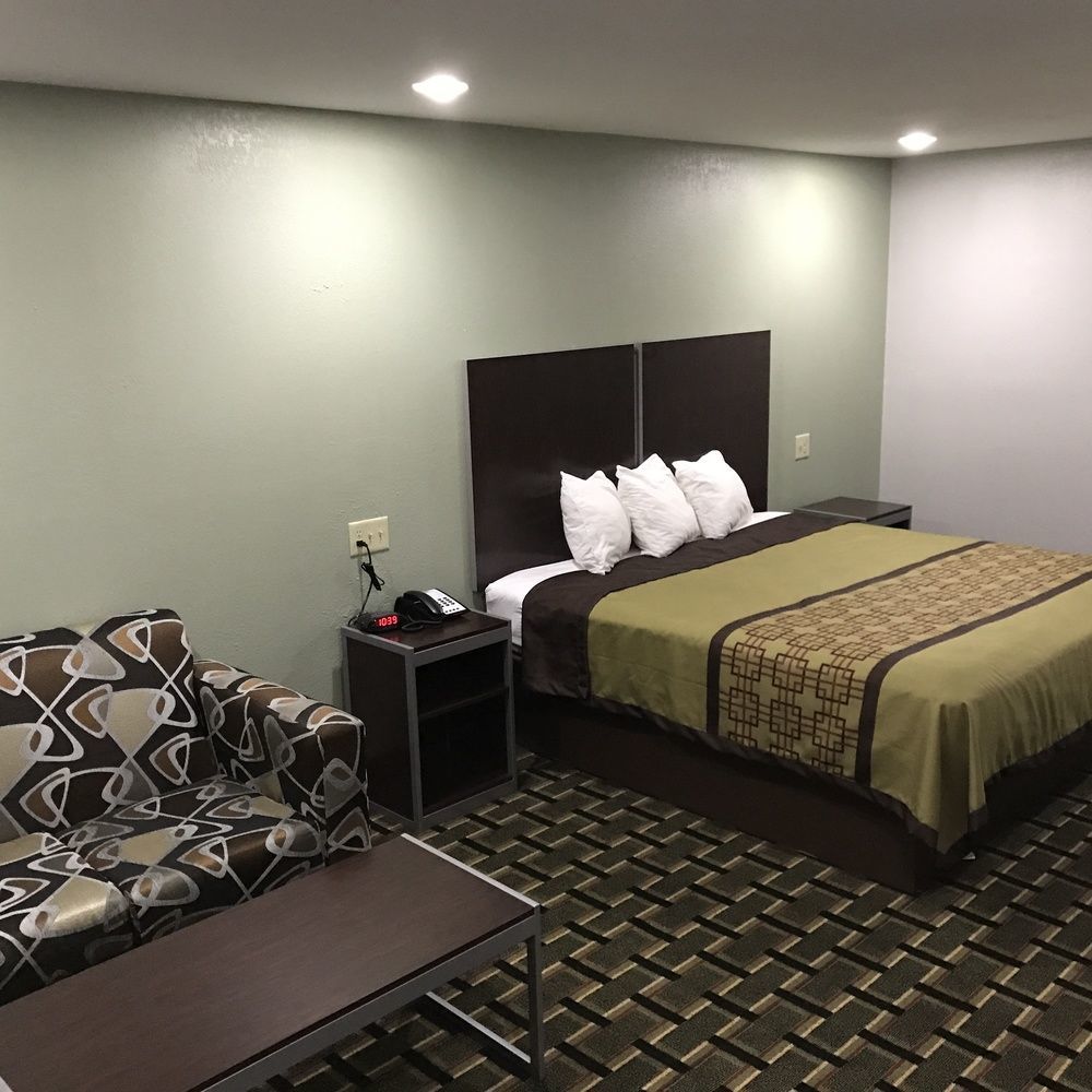 Scottish Inn And Suites Tomball Exterior foto